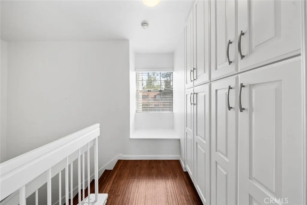https://cdn.realtyfeed.com/cdn/127/306530895/9f179bd52ed8a1511fe53bc7d1df210b.webp