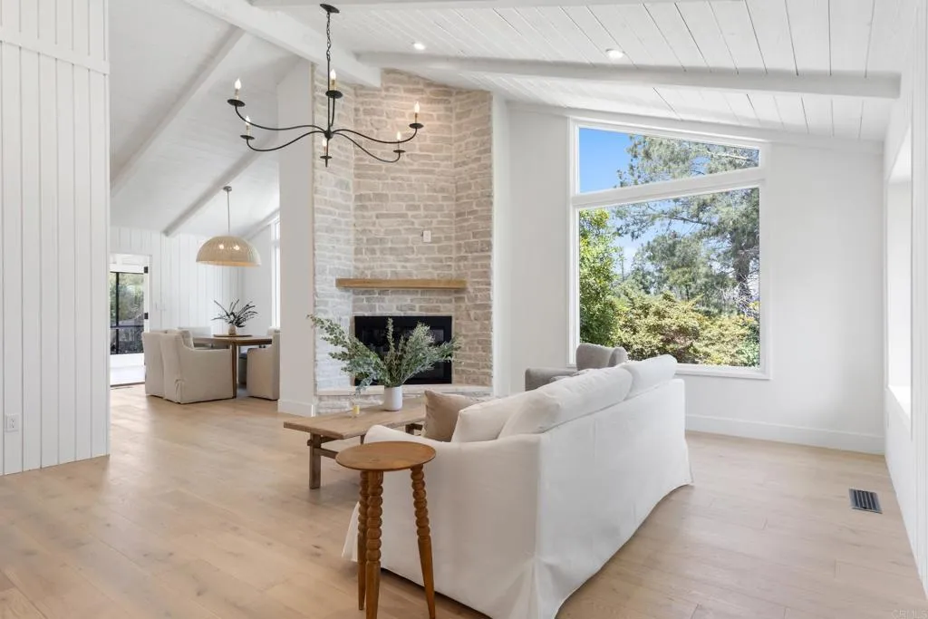 https://cdn.realtyfeed.com/cdn/127/306530897/1933098c71a10f848d5d6882d552b1a4.webp