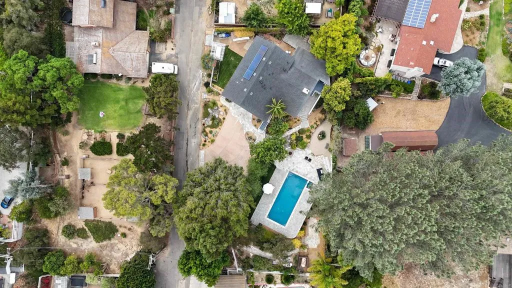 https://cdn.realtyfeed.com/cdn/127/306530897/6c8ed316e249037e041ddb944751c9ee.webp