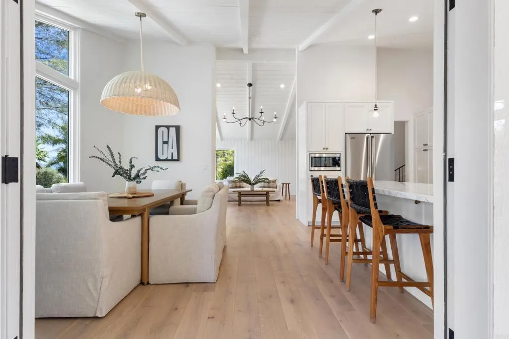 https://cdn.realtyfeed.com/cdn/127/306530897/ca1edeb4d3646e1a6c78c390d0a2997f.webp