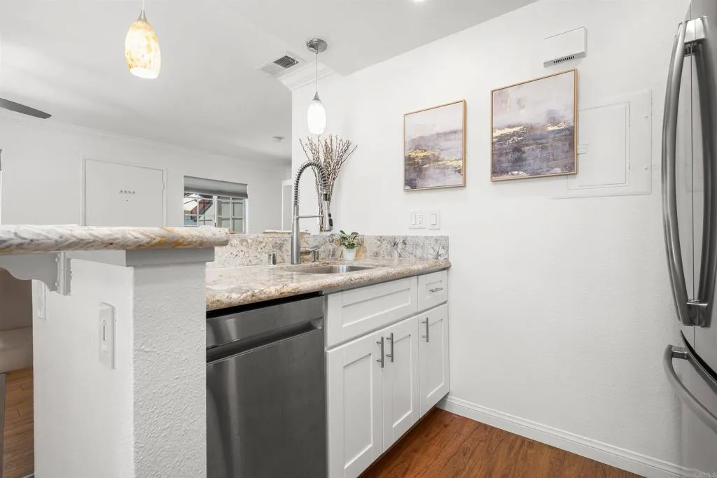 Photo #8: PTP2506585 Listing: Photo #8