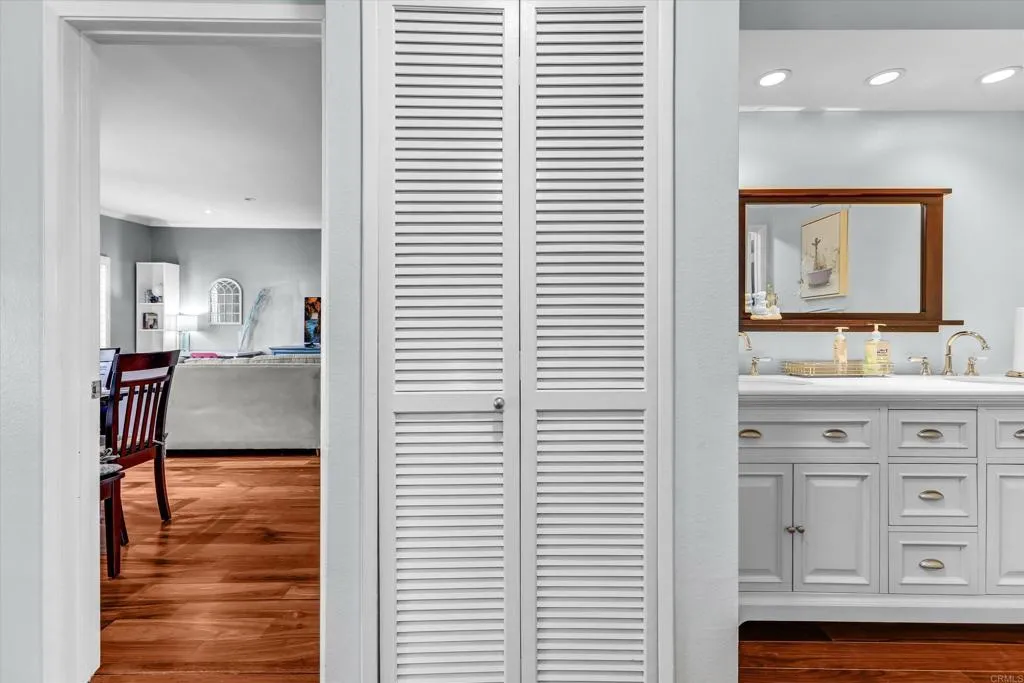 https://cdn.realtyfeed.com/cdn/127/306530913/3e77a548a1eae5b4a1996545f3248a39.webp