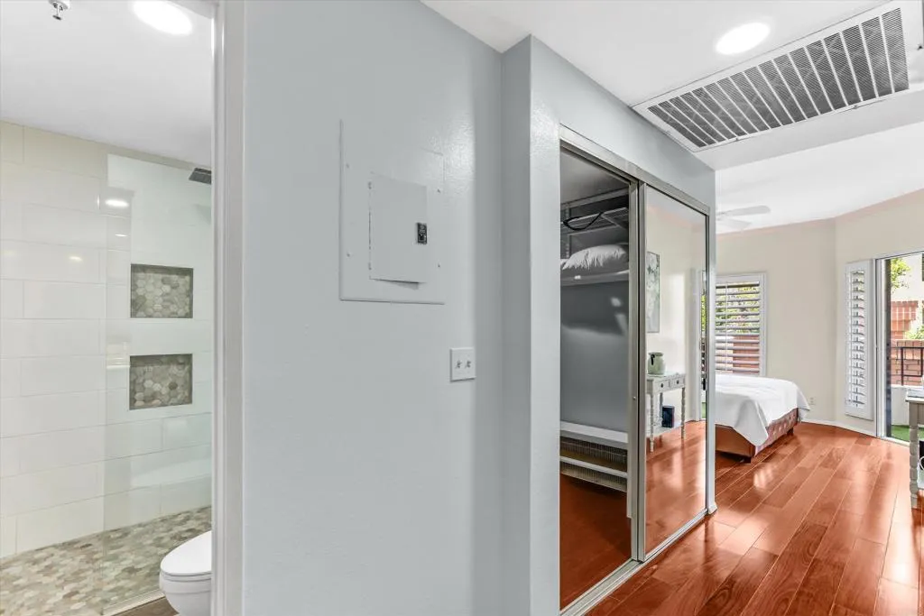 https://cdn.realtyfeed.com/cdn/127/306530913/9321bd1cfa1631a3dede6ed3455ee717.webp