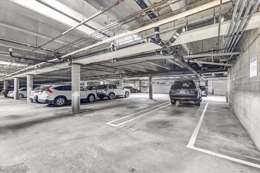 https://cdn.realtyfeed.com/cdn/127/306530913/f9c1ddf6f23e17dc7182ac0fed1603d0.webp