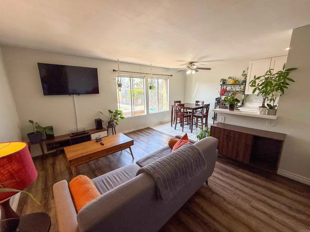 https://cdn.realtyfeed.com/cdn/127/306530938/b77bd04f76f7b8ee7e345f4a7779f2e7.webp