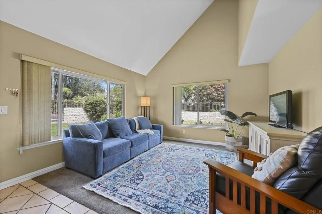 https://cdn.realtyfeed.com/cdn/127/306530940/16c4b402aa16e3a543531cd344235819.webp