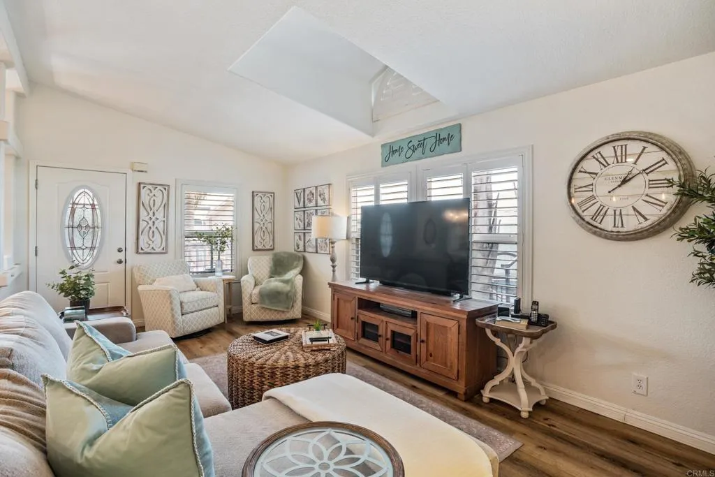 https://cdn.realtyfeed.com/cdn/127/306530955/df4b8cecaf7d5ee843453d40ca7eda38.webp