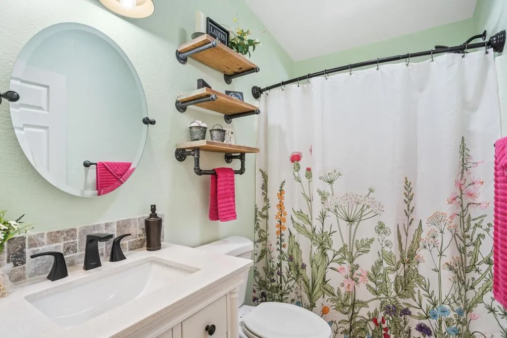 https://cdn.realtyfeed.com/cdn/127/306530955/ffe1fe405d7edb9b6cdad6d9df9b41e1.webp