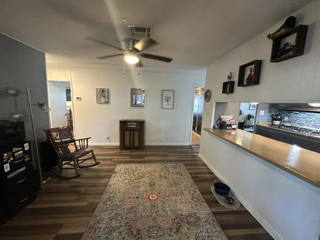 https://cdn.realtyfeed.com/cdn/127/306531005/430a7a088d7ad0a7fc4c73bf8782434b.webp