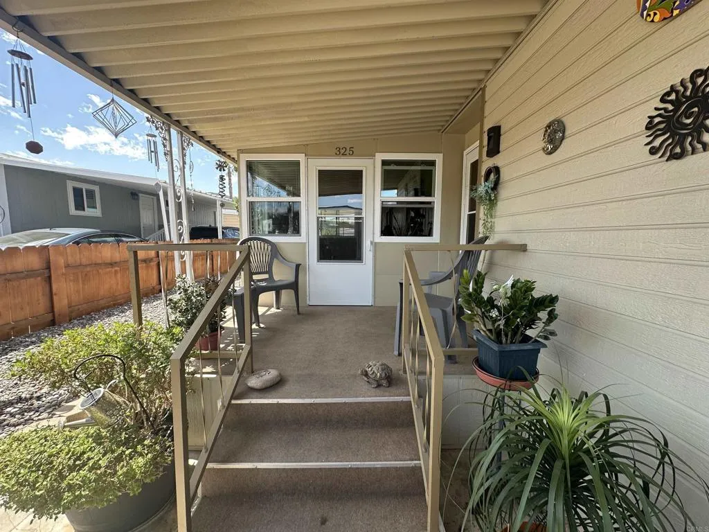 https://cdn.realtyfeed.com/cdn/127/306531005/7c7d50e3cffd90e39cb44166b64b63fa.webp