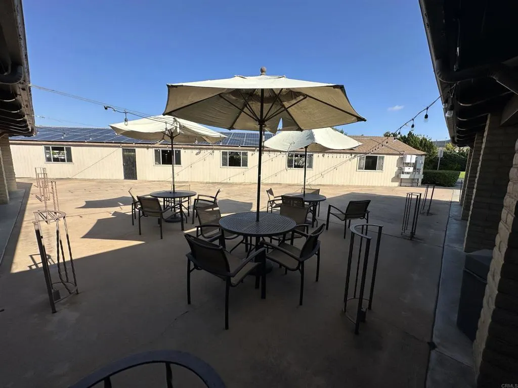 https://cdn.realtyfeed.com/cdn/127/306531005/925befca2ec70ef961d7e3c635f2f64c.webp
