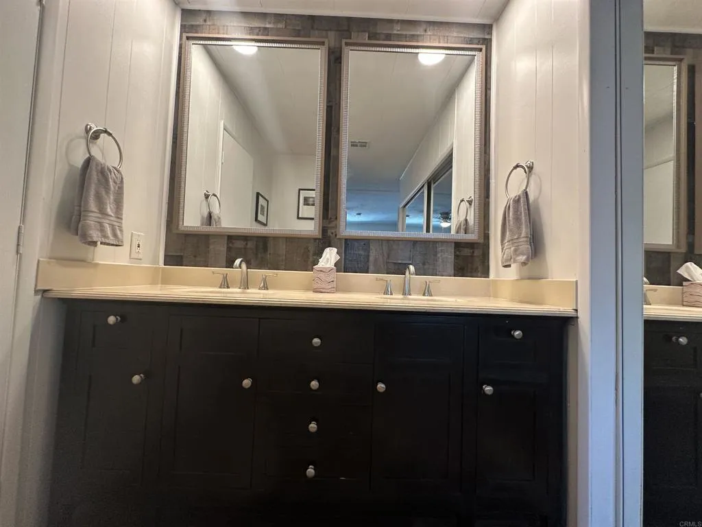 https://cdn.realtyfeed.com/cdn/127/306531005/ad7db986e6815b8479eb34639e3a5382.webp