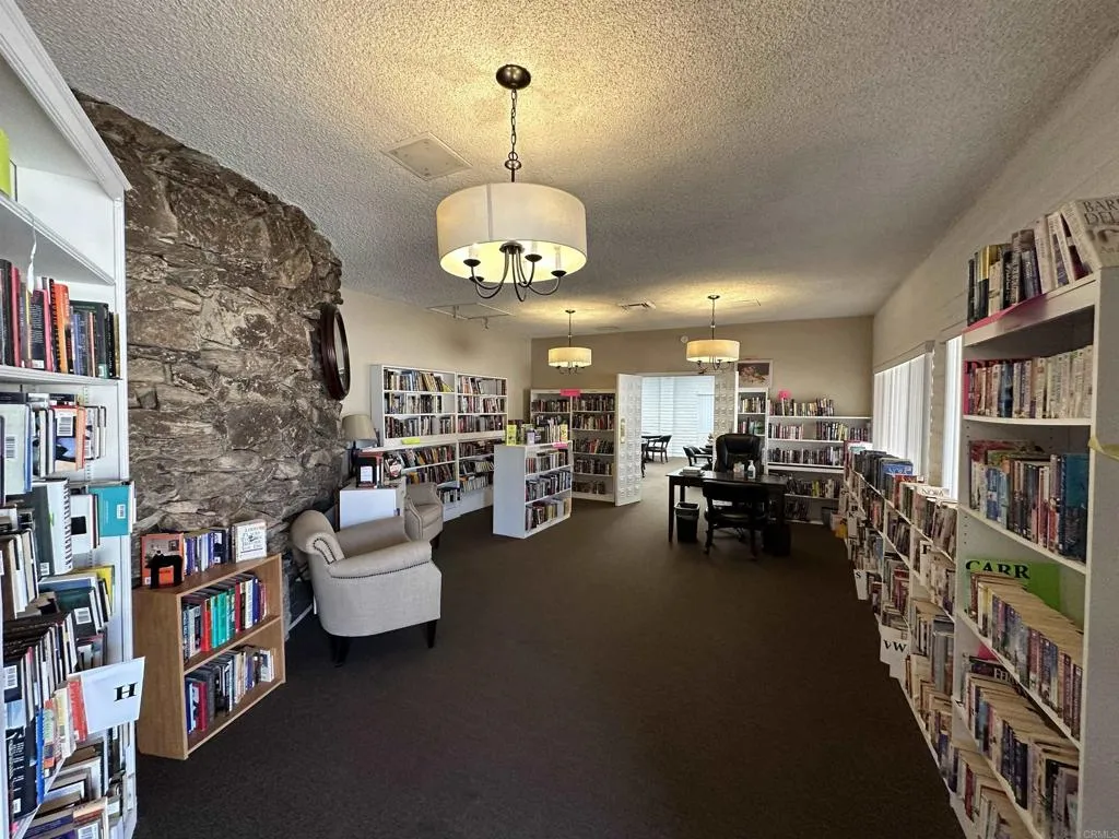 https://cdn.realtyfeed.com/cdn/127/306531005/b833a9390be45eb8e4b6a90674b6841e.webp