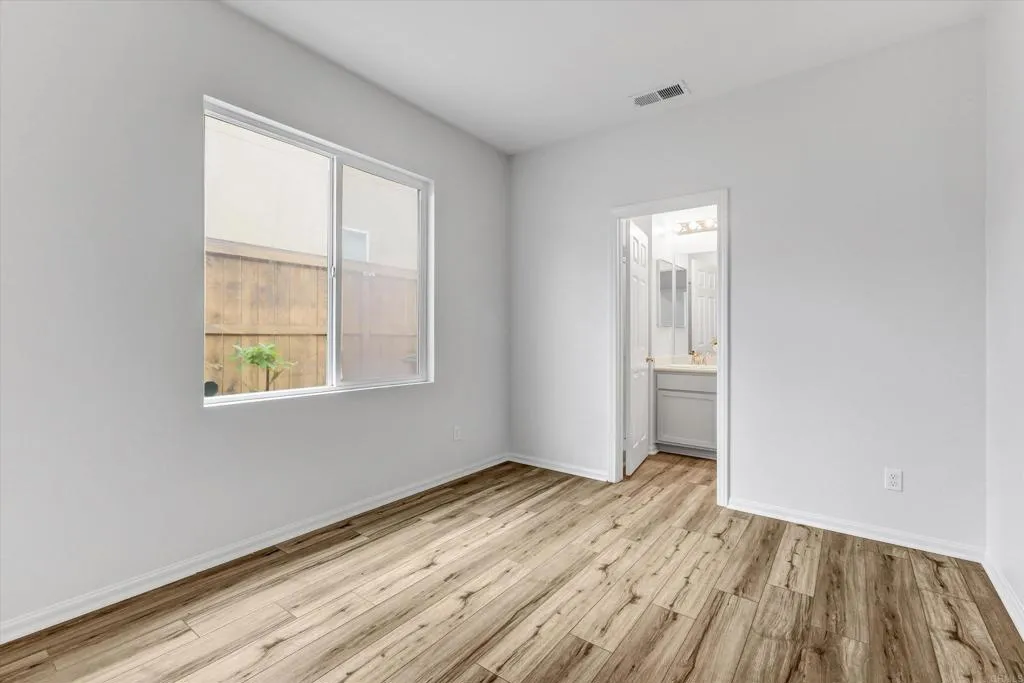 https://cdn.realtyfeed.com/cdn/127/306531027/42fd0ae09fbe48f14eec7a27f9667b42.webp