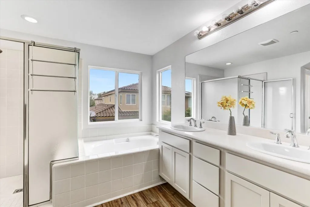 https://cdn.realtyfeed.com/cdn/127/306531027/a6442047c27371e3187f1e520143c21c.webp