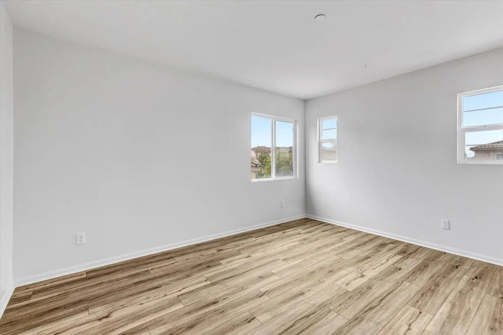 https://cdn.realtyfeed.com/cdn/127/306531027/e79d26946c3ac7ff0c28e26ccc9b5ece.webp