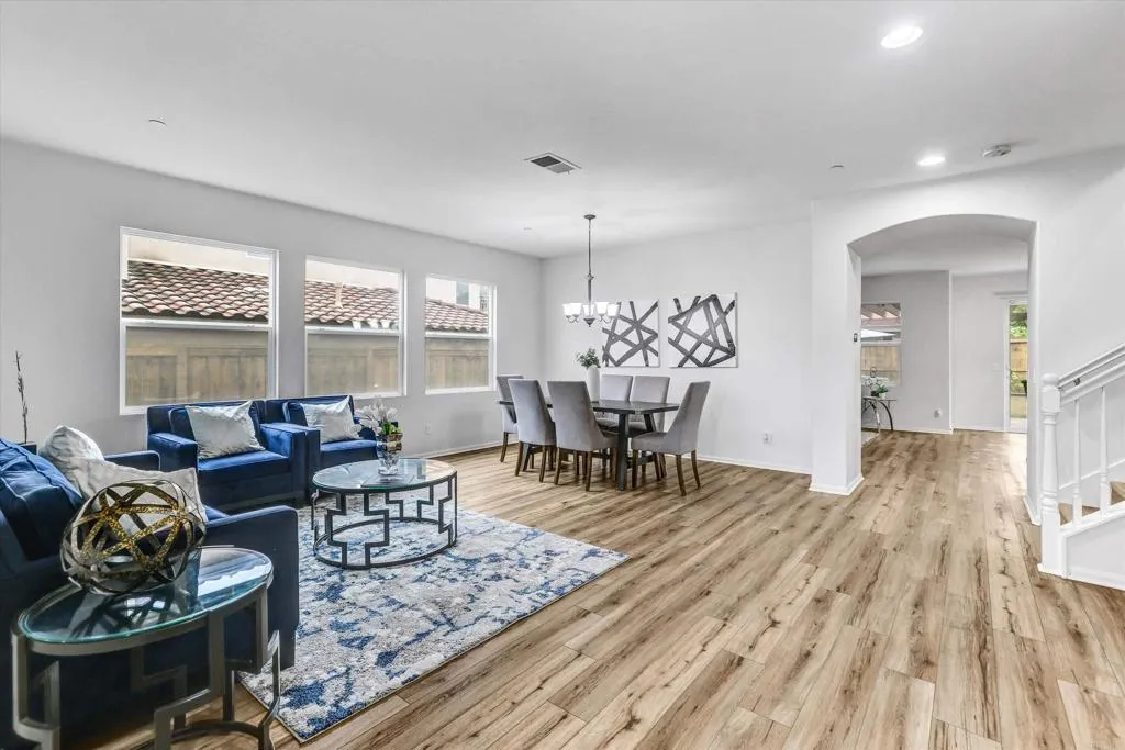 https://cdn.realtyfeed.com/cdn/127/306531027/ffe8d31dfc97d8ae362f92d2db58141c.webp