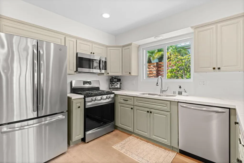 https://cdn.realtyfeed.com/cdn/127/306531045/765feb59e199f4104056c3e6042e1f38.webp