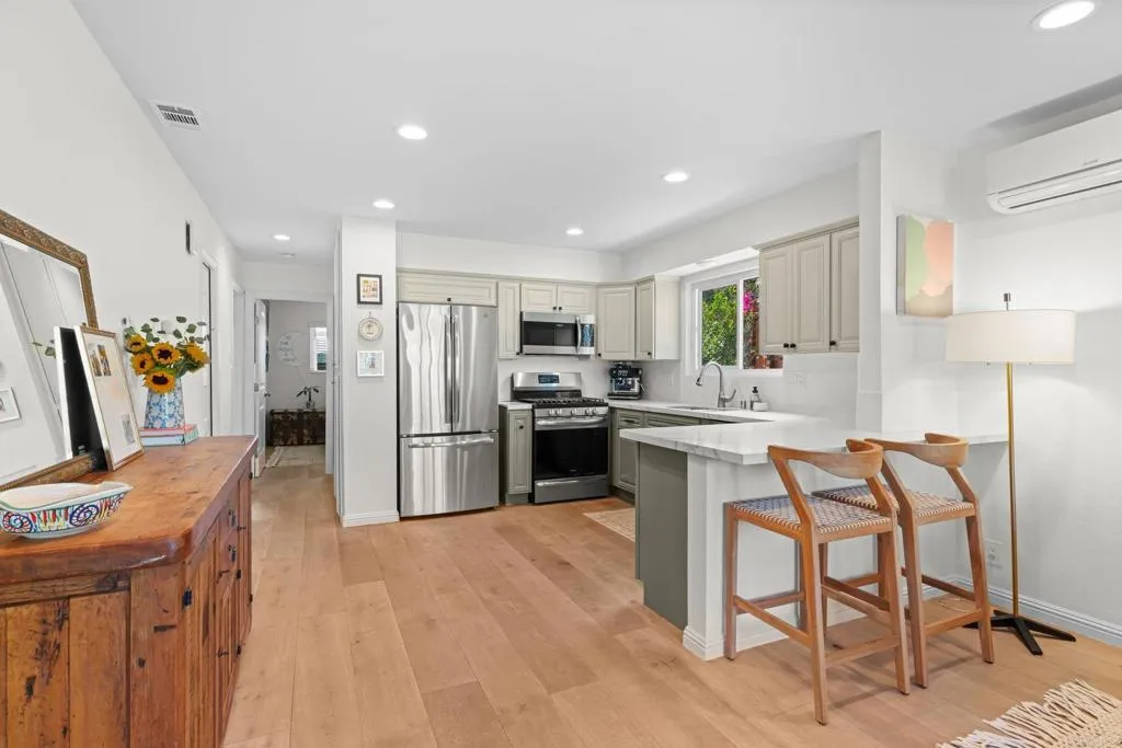 https://cdn.realtyfeed.com/cdn/127/306531045/d59f14644908c6563010199ec66c54fc.webp