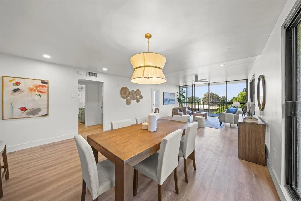 https://cdn.realtyfeed.com/cdn/127/306531057/24fdad1b865b4c444c408dd912a026d8.webp