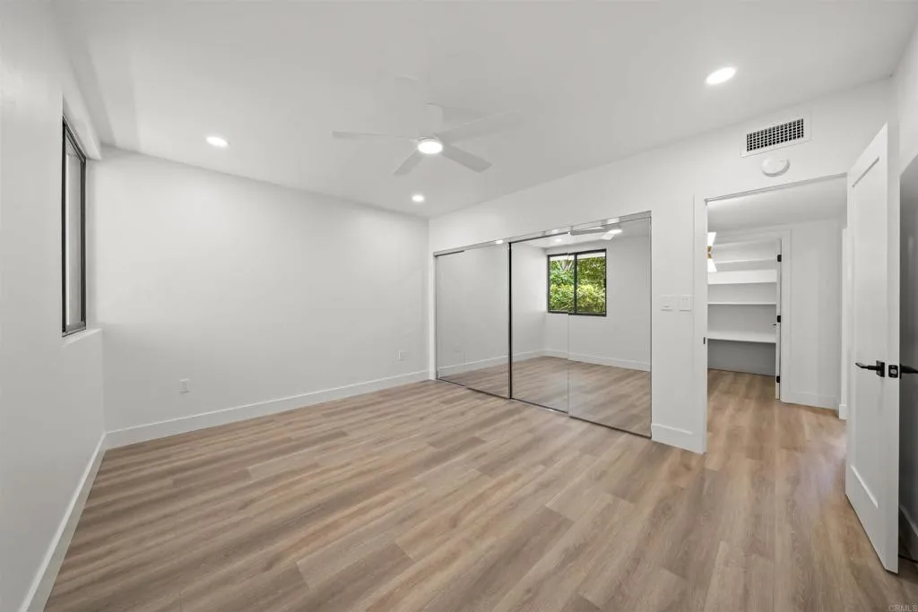 https://cdn.realtyfeed.com/cdn/127/306531057/6f27c9960d44ad8d05bc96c33836af2d.webp