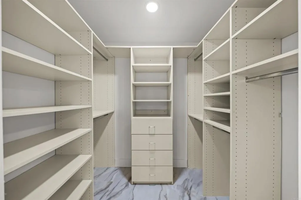 https://cdn.realtyfeed.com/cdn/127/306531057/e828a15ad8d672f3479d2d4ee1982436.webp