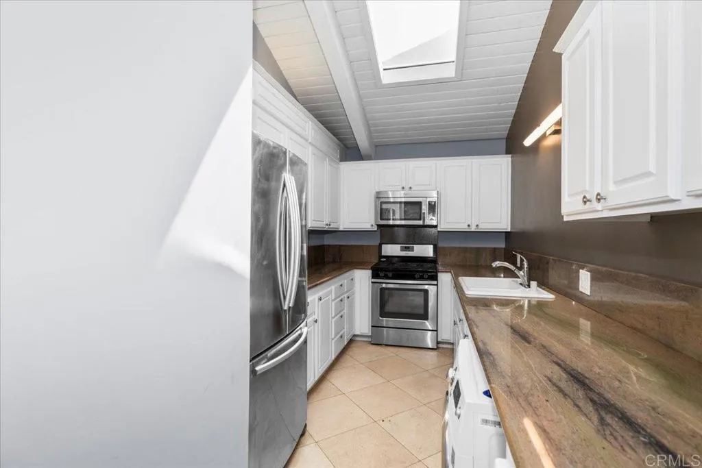 https://cdn.realtyfeed.com/cdn/127/306531070/07a1bf35e045a218a72c0f0f0fe36628.webp