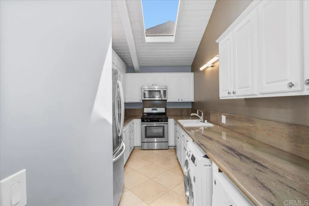 https://cdn.realtyfeed.com/cdn/127/306531070/2be141fb4113c6984363a5a000bc7f29.webp