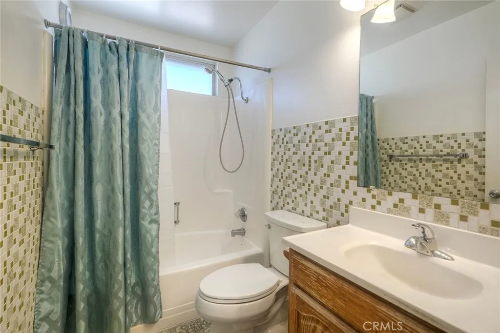 https://cdn.realtyfeed.com/cdn/127/306531071/4f75f599d53578423d07ec884048c6a7.webp