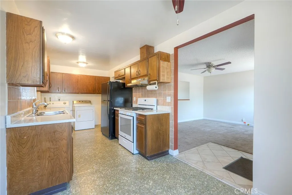 https://cdn.realtyfeed.com/cdn/127/306531071/629726e64c4bd4363fabe903a7d036fa.webp