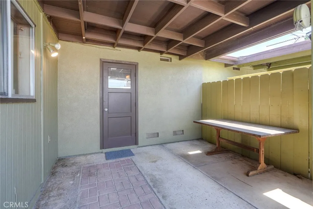 https://cdn.realtyfeed.com/cdn/127/306531071/afa4a7ad7f05be361fbe7b6caffcfada.webp