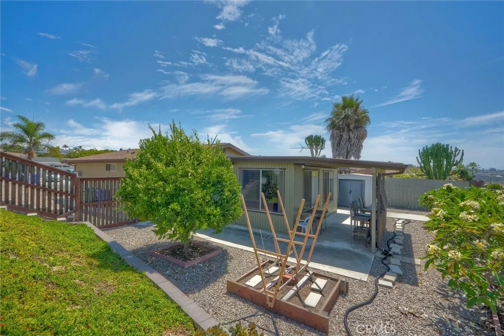 https://cdn.realtyfeed.com/cdn/127/306531071/c2cd636a11ea010c3552e46e69609dc9.webp