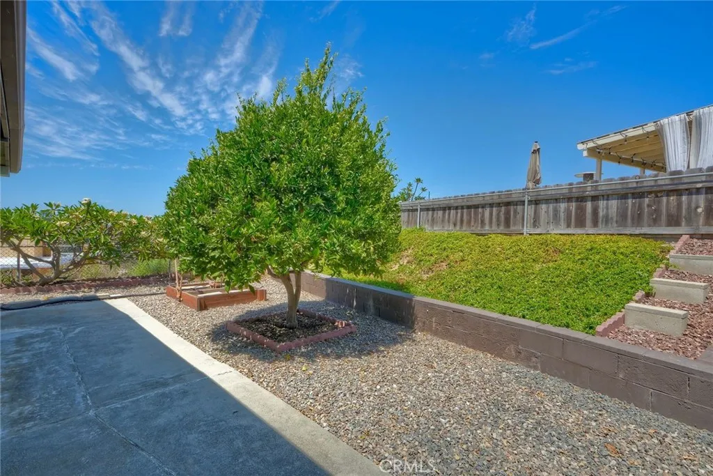 https://cdn.realtyfeed.com/cdn/127/306531071/f813e2d323bad5f9086896f30df07df2.webp