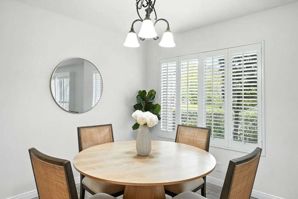 https://cdn.realtyfeed.com/cdn/127/306531095/195be1d8253b72576ff2449370aaac46.webp