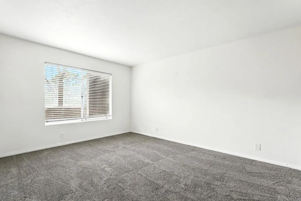 https://cdn.realtyfeed.com/cdn/127/306531095/1bc603bda1cd366c4270ff8da16fba72.webp
