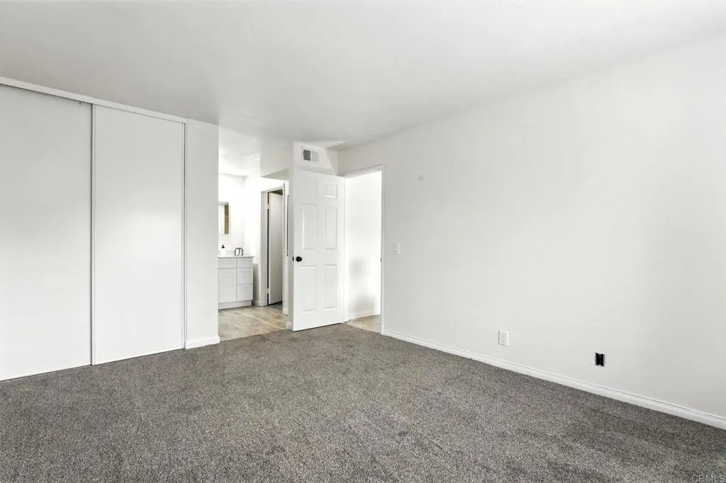 https://cdn.realtyfeed.com/cdn/127/306531095/53485f436addb986184030f44e1dabbd.webp
