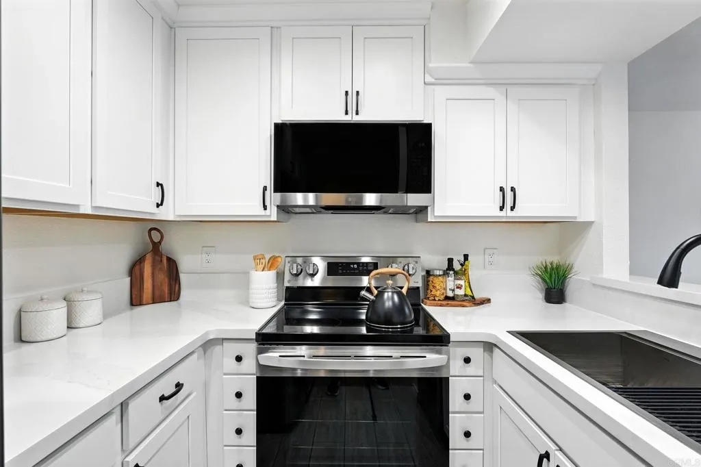 https://cdn.realtyfeed.com/cdn/127/306531095/85f89680afb065134c4eda0bfb2ffc3b.webp