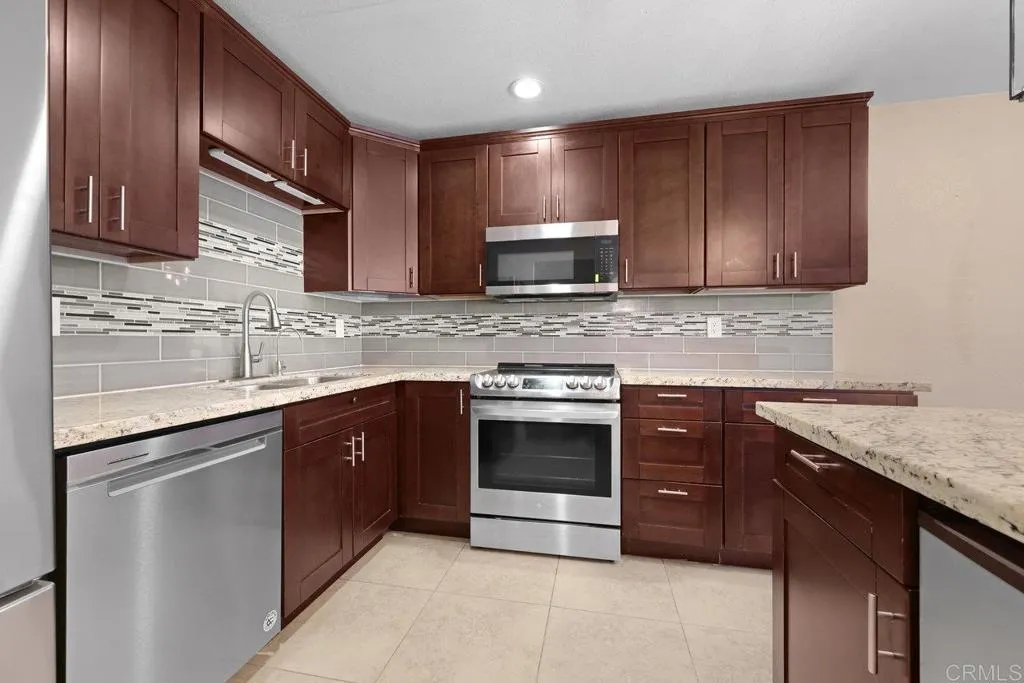 Photo #11: PTP2506595 Listing: Photo #11