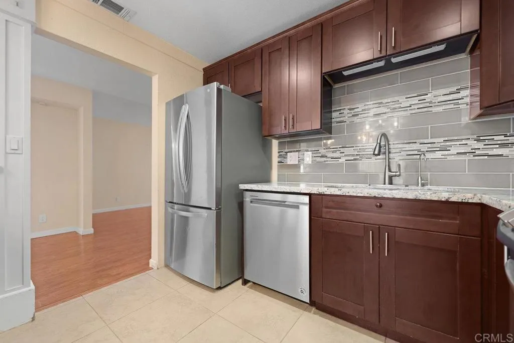 Photo #12: PTP2506595 Listing: Photo #12