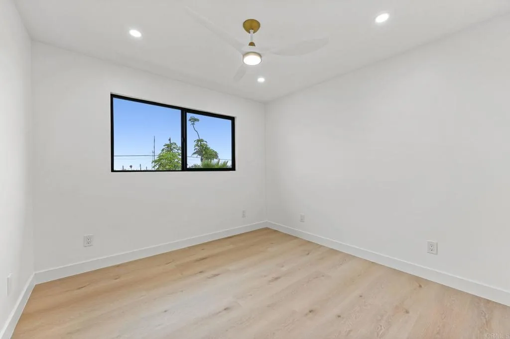 https://cdn.realtyfeed.com/cdn/127/306531176/4f77acd66b2d414c8b023b5539ecec3b.webp