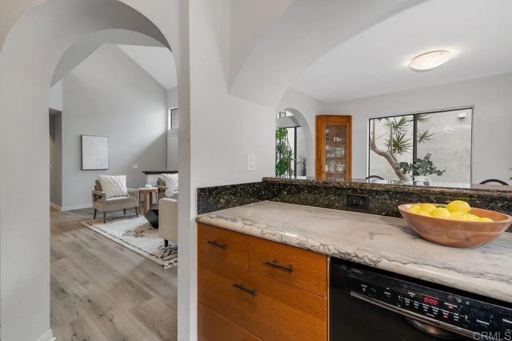 https://cdn.realtyfeed.com/cdn/127/306531180/1f88f9fbf958509f43a36f18f9992551.webp