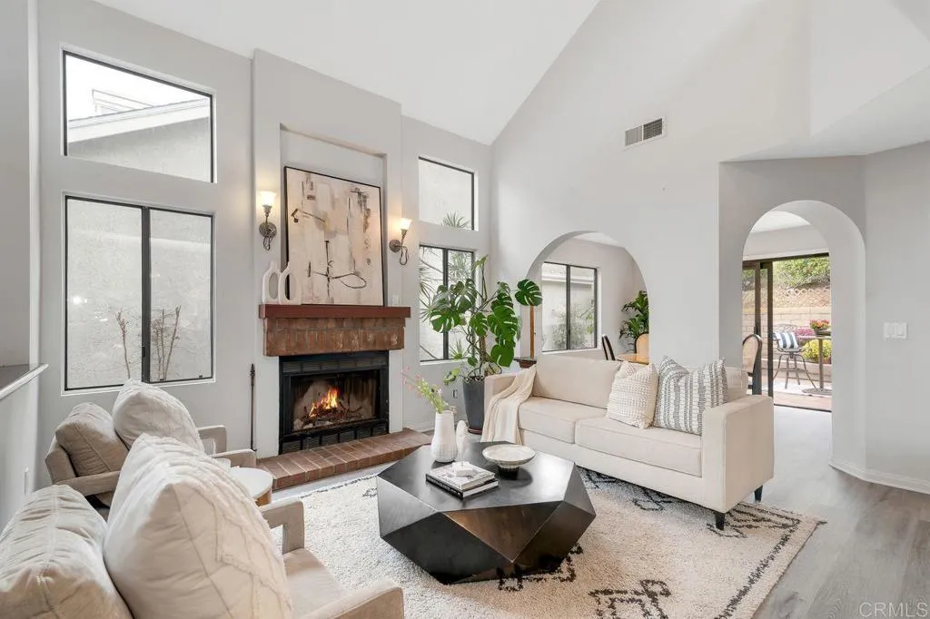 https://cdn.realtyfeed.com/cdn/127/306531180/ff1f950fe735d6a351b60e568155773c.webp