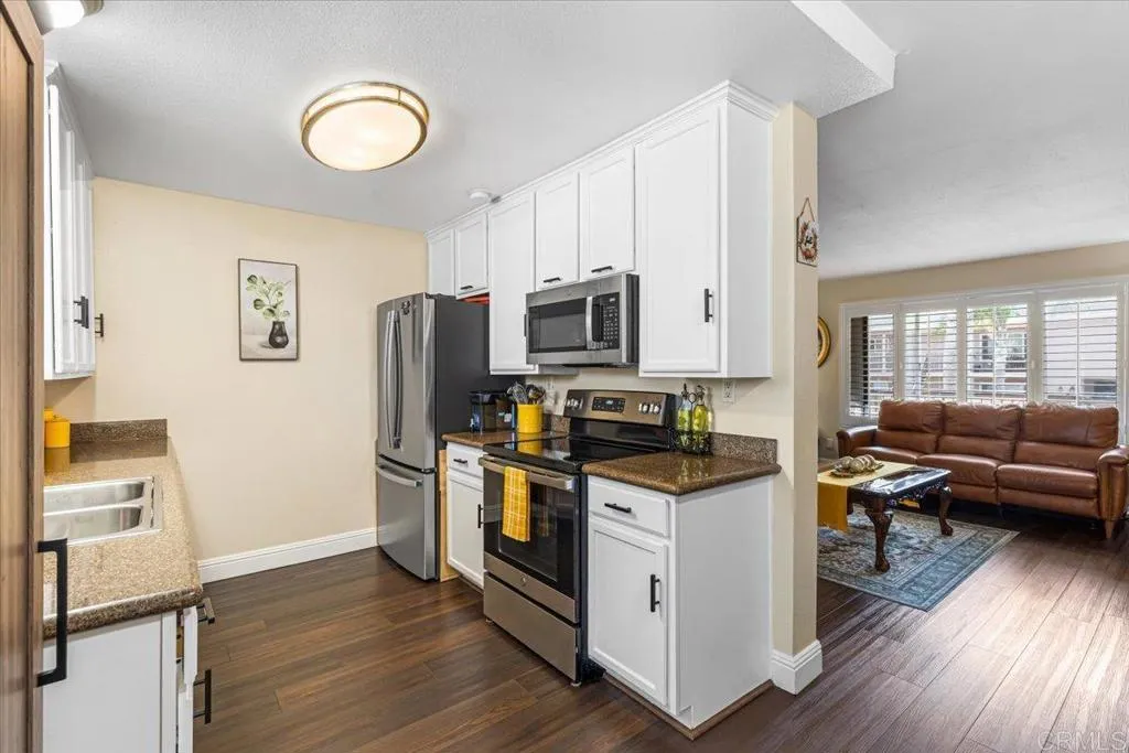 More Details about MLS # PTP2506596 : 695 SEA VALE STREET UNIT 509