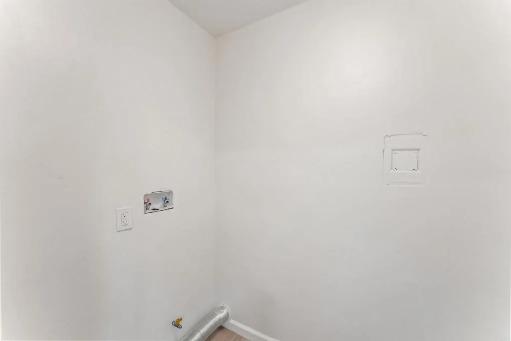 https://cdn.realtyfeed.com/cdn/127/306531219/625cc5de6d155593c6d79267de0df5f1.webp