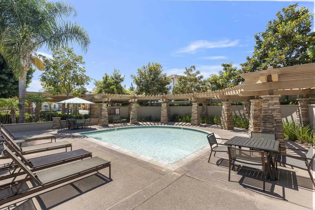https://cdn.realtyfeed.com/cdn/127/306531220/1c5379d16fe7314403bc744d63df2fca.webp