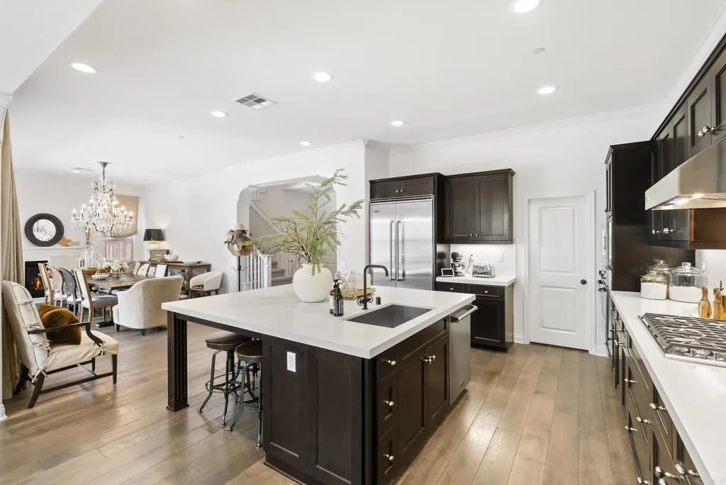 https://cdn.realtyfeed.com/cdn/127/306531220/65868c7d9d4d0ab85f1e3016d81b480e.webp