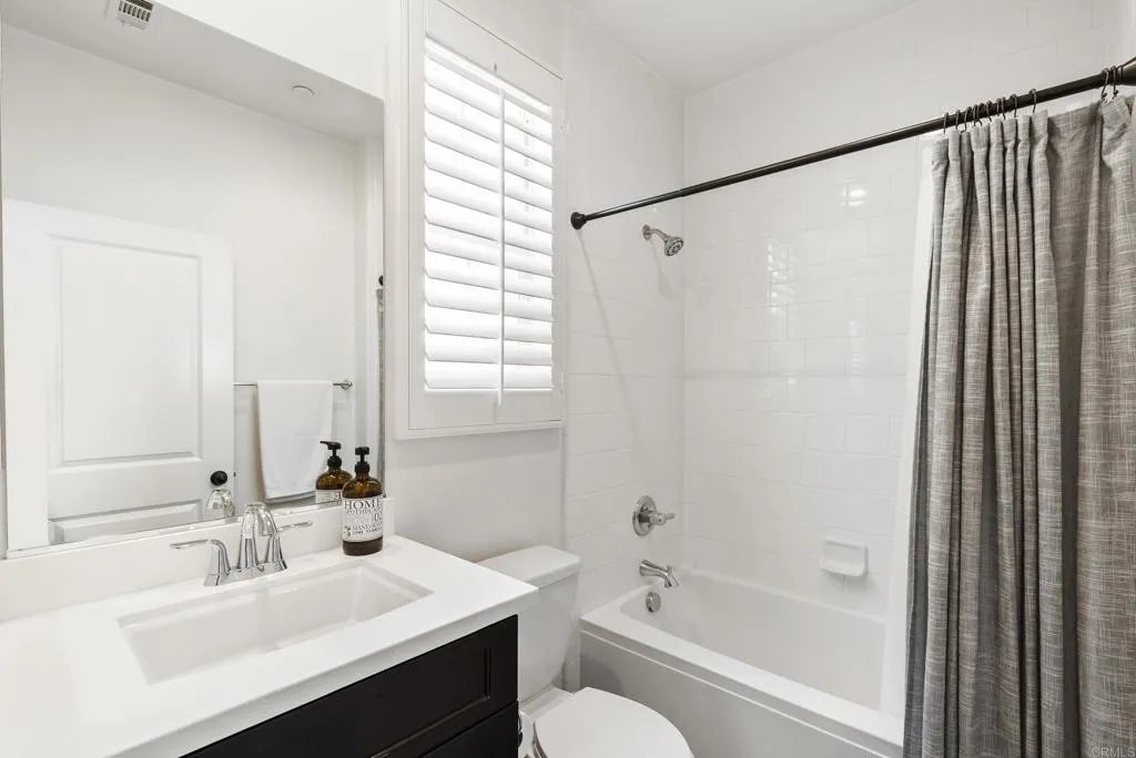 https://cdn.realtyfeed.com/cdn/127/306531220/cbf0431ca98ebe8bf888bc902c1e5ed6.webp