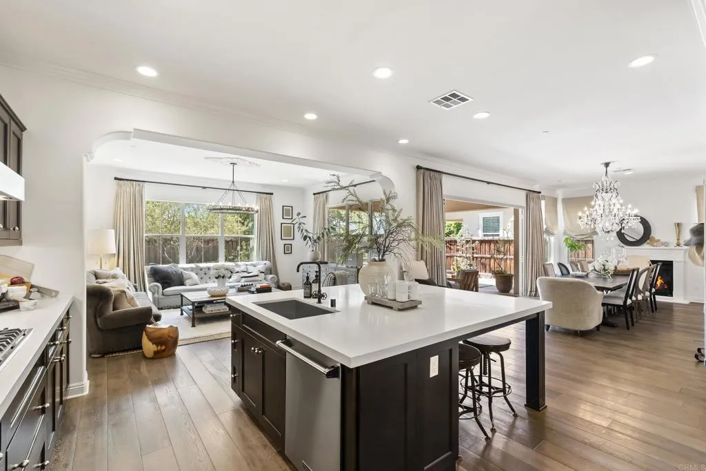 https://cdn.realtyfeed.com/cdn/127/306531220/d2329c45031a4ee919b56fb5efac535c.webp