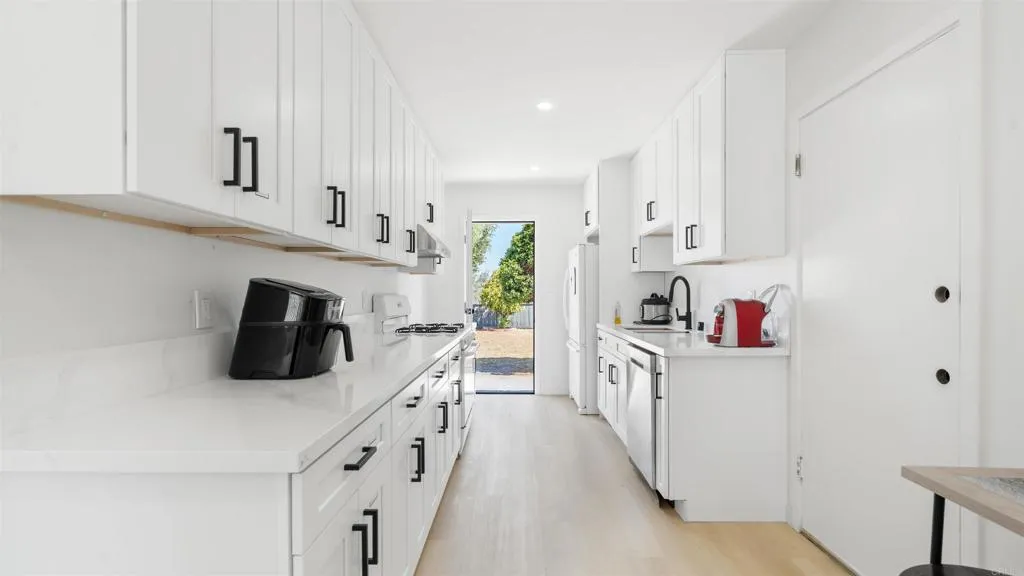 https://cdn.realtyfeed.com/cdn/127/306531244/6e610be278e0605da710fe7ad544a8ff.webp