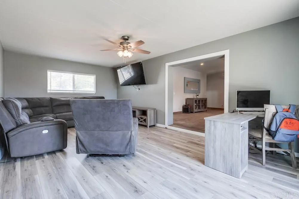 https://cdn.realtyfeed.com/cdn/127/306531263/863f11e9d2dc66f9eb365679d9b10f05.webp